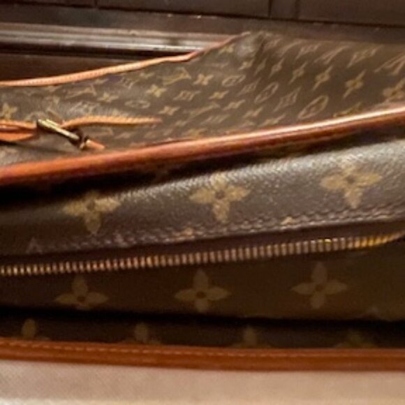 Louis Vuitton Monogram Rivoli Soft Briefcase - Picture 14 of 15